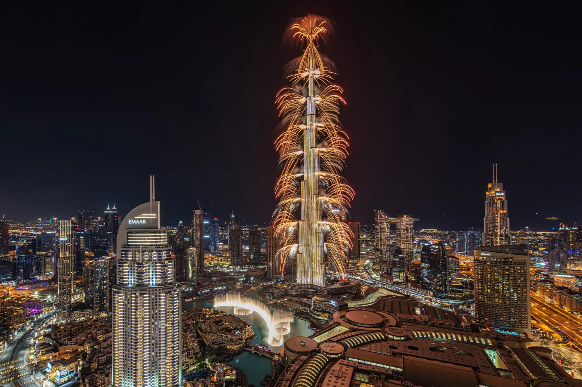 NYE Fireworks 2026 by Doors Dubai Mall